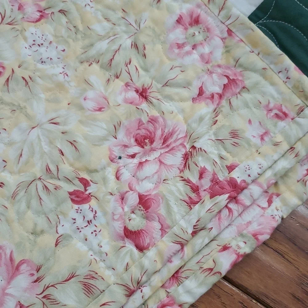 Handcrafted Red and Green Patchwork Quilt Bedding